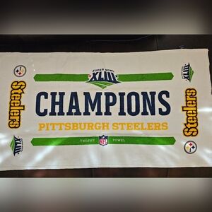 Super Bowl XLIII Trophy Towel NWOT